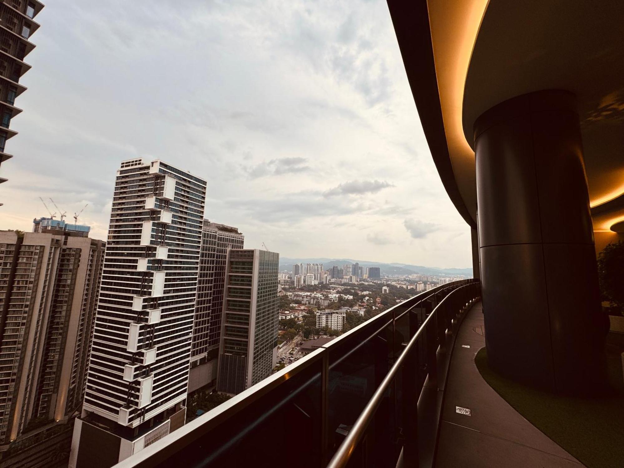 Eaton Service Apartment At Klcc — Photos 3